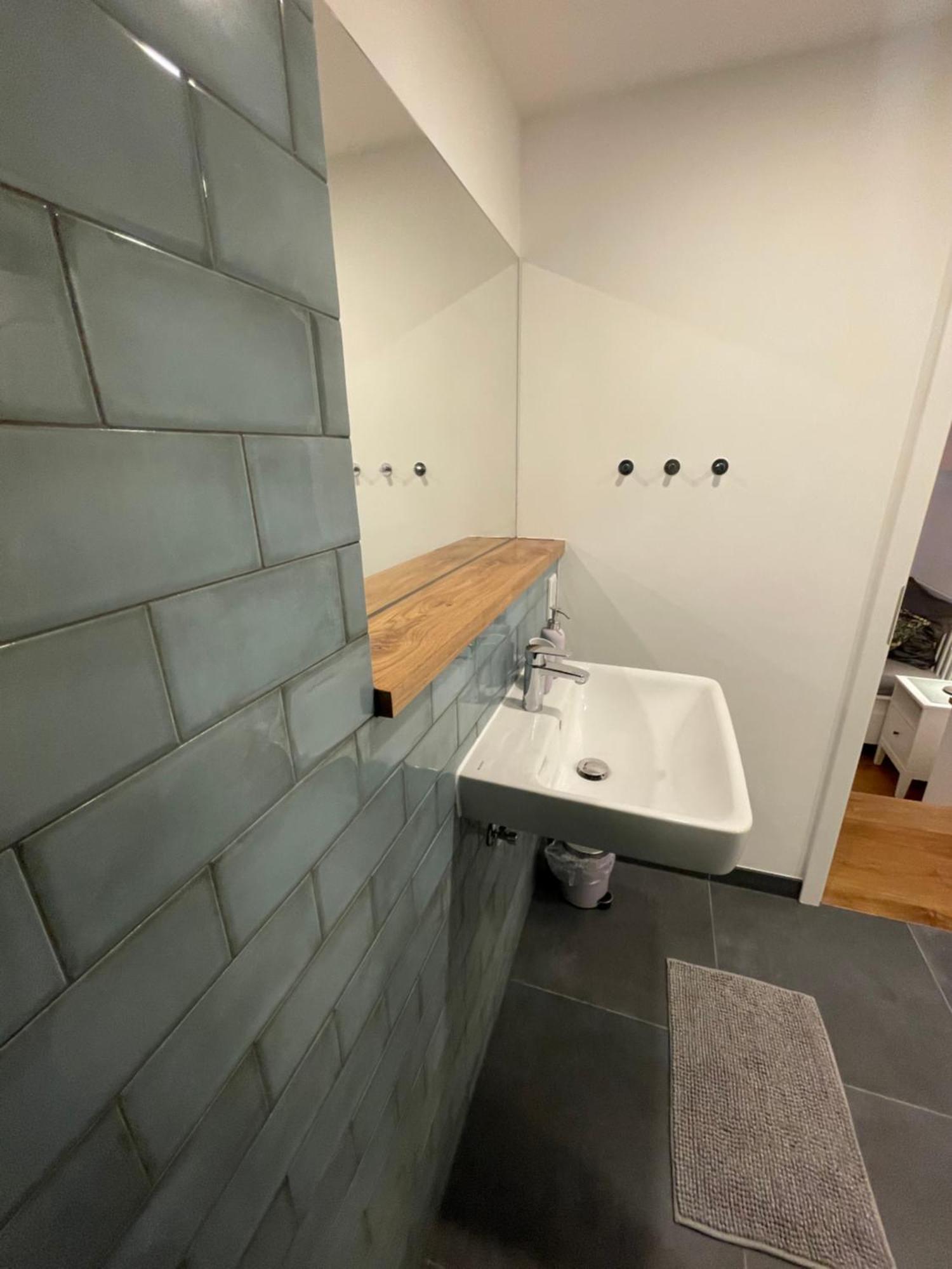 Boutique Hotel Pension Luisengruen Kueche 1Gbs Wlan Netflix Disney Magentatv Chemnitz Exterior foto